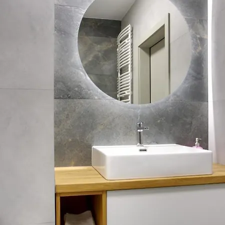 Essence Topaz Apartament